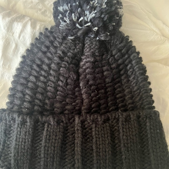 The North Face Winter Hat - Picture 3 of 4